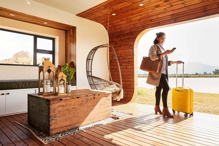 Travels With Airbnb