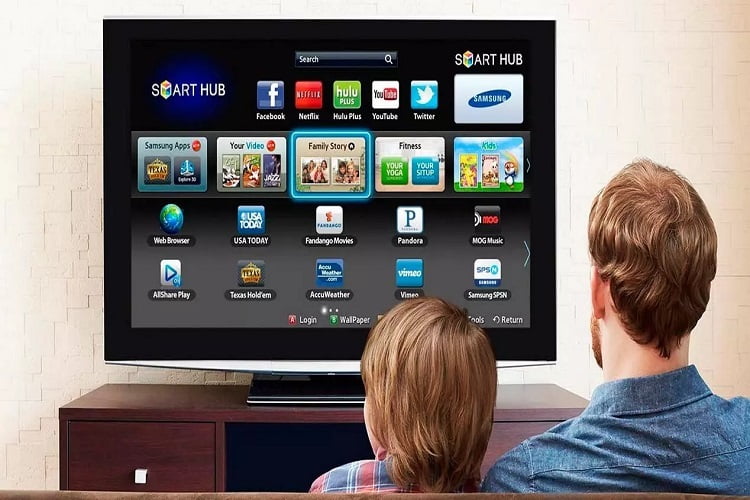 what is the difference between smart tv and regular tv