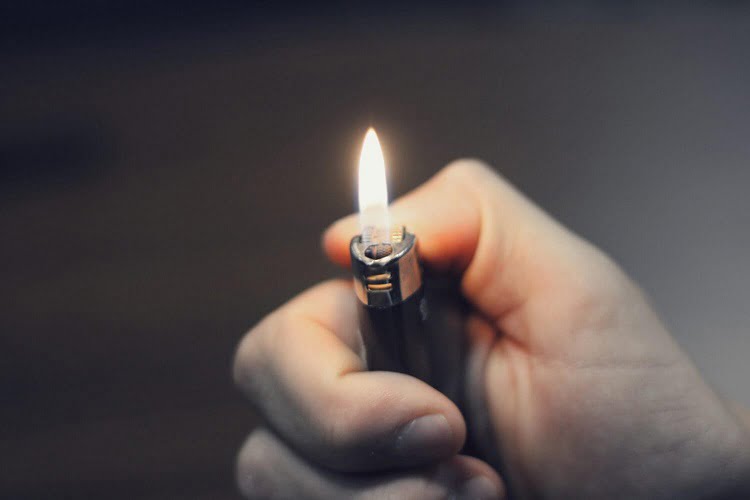 Right Lighter for Smoking