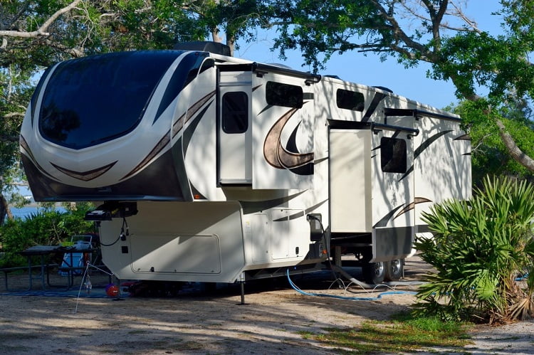 a Fifth Wheel RV