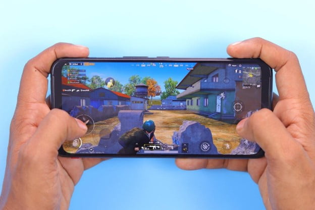 Addicted to Mobile Gaming