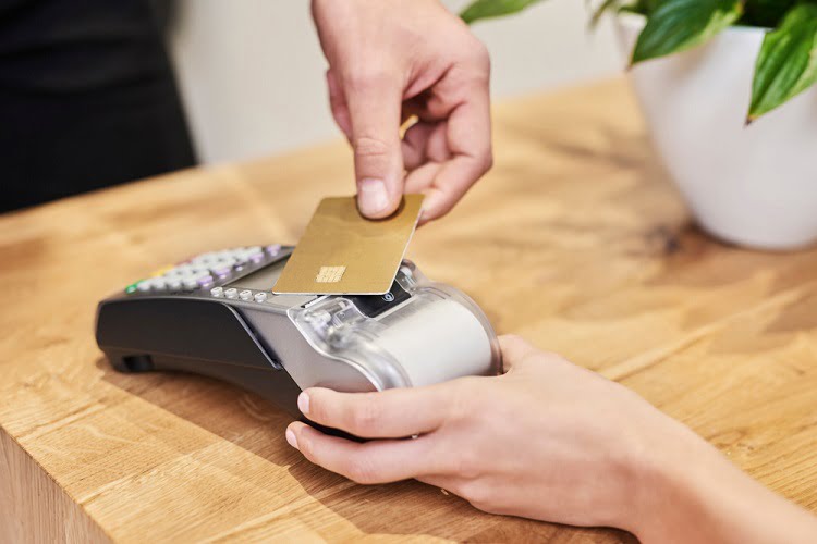 Salon Finances